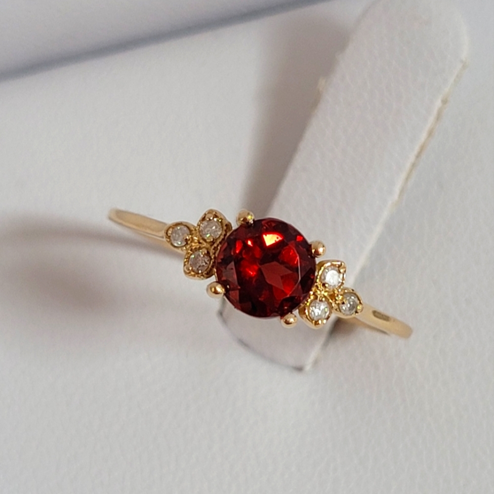 14k Solid Gold Natural Garnet & Diamond Ring, Approx Size 8.75
